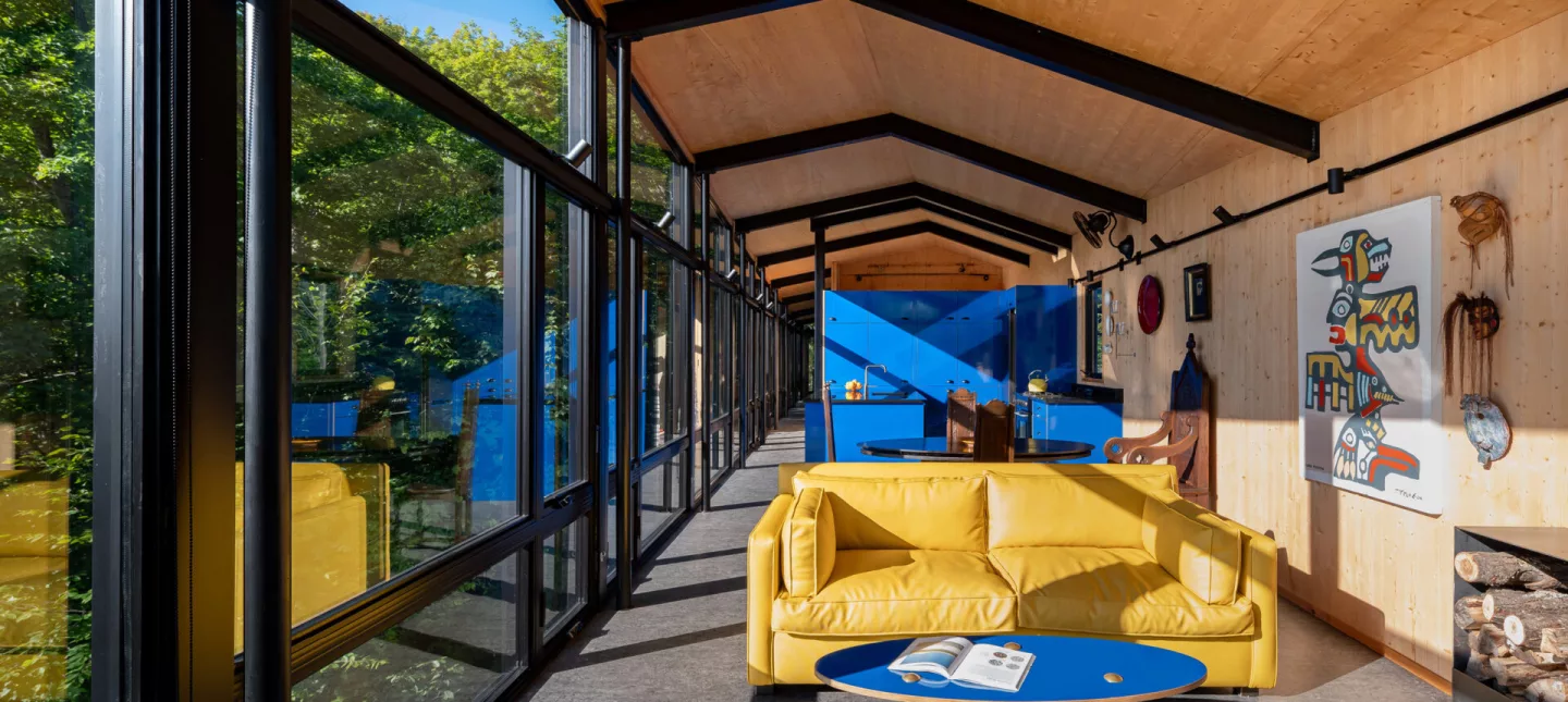 The home's glass wall stretches a remarkable 30 m long (98.5 ft)