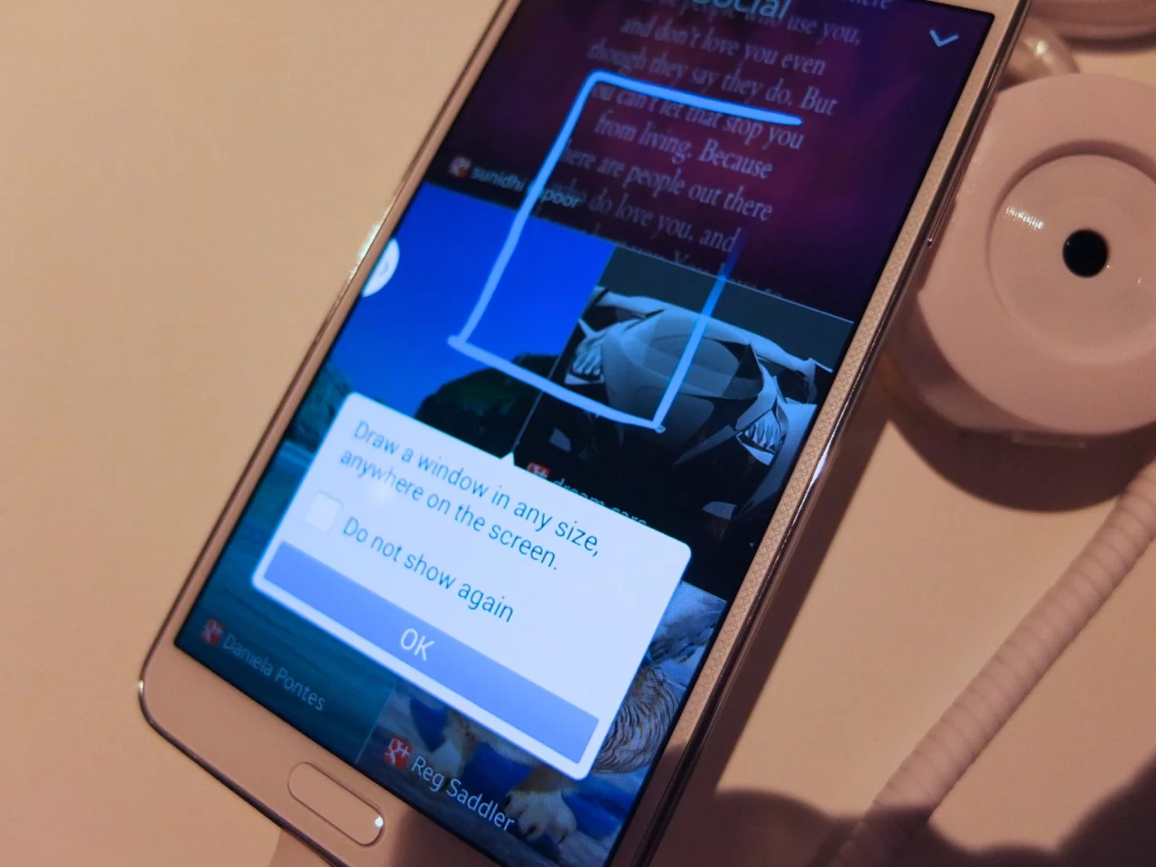 And a square gesture summons mini apps within apps (Photo: Gizmag)