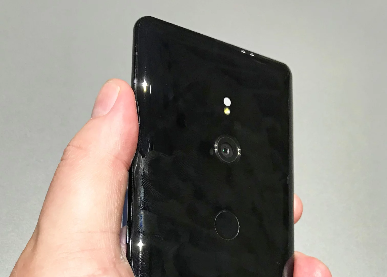 The fingerprint sensor remains around the rear on the Xperia XZ3 from Sony