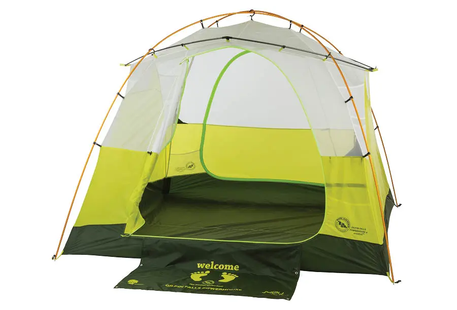 The Big Agnes Gilpin Falls 4 mtnGLO includes the Joey T55 portable charger