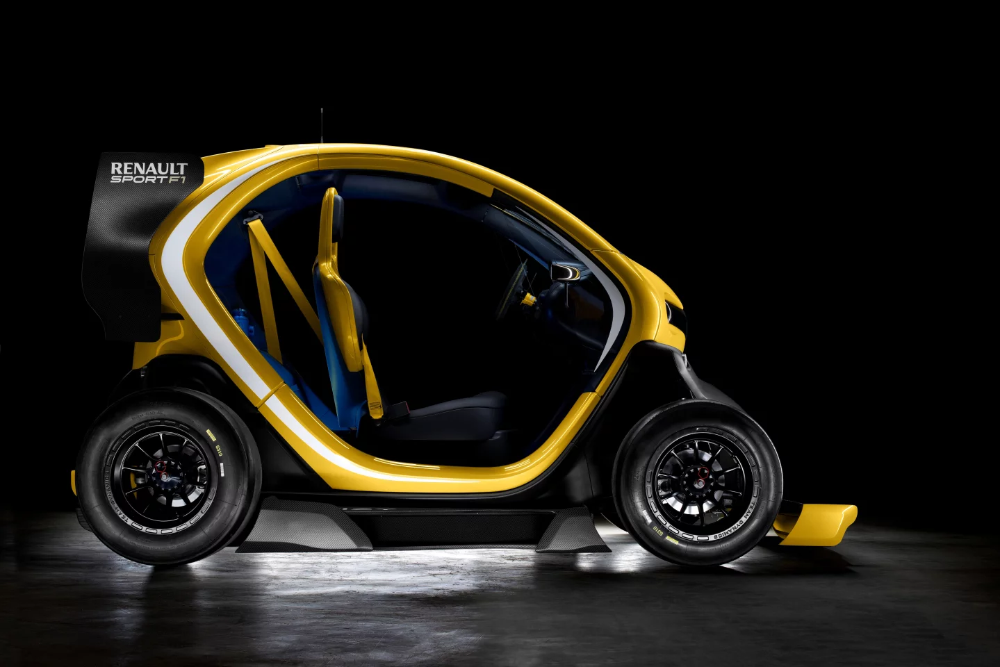 Twizy Sport F1, now with room enough for one