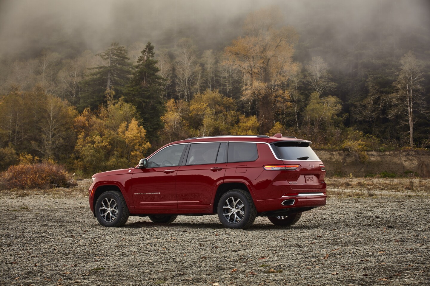 Jeep works to give passengers bigger views with a lower beltline and added glass