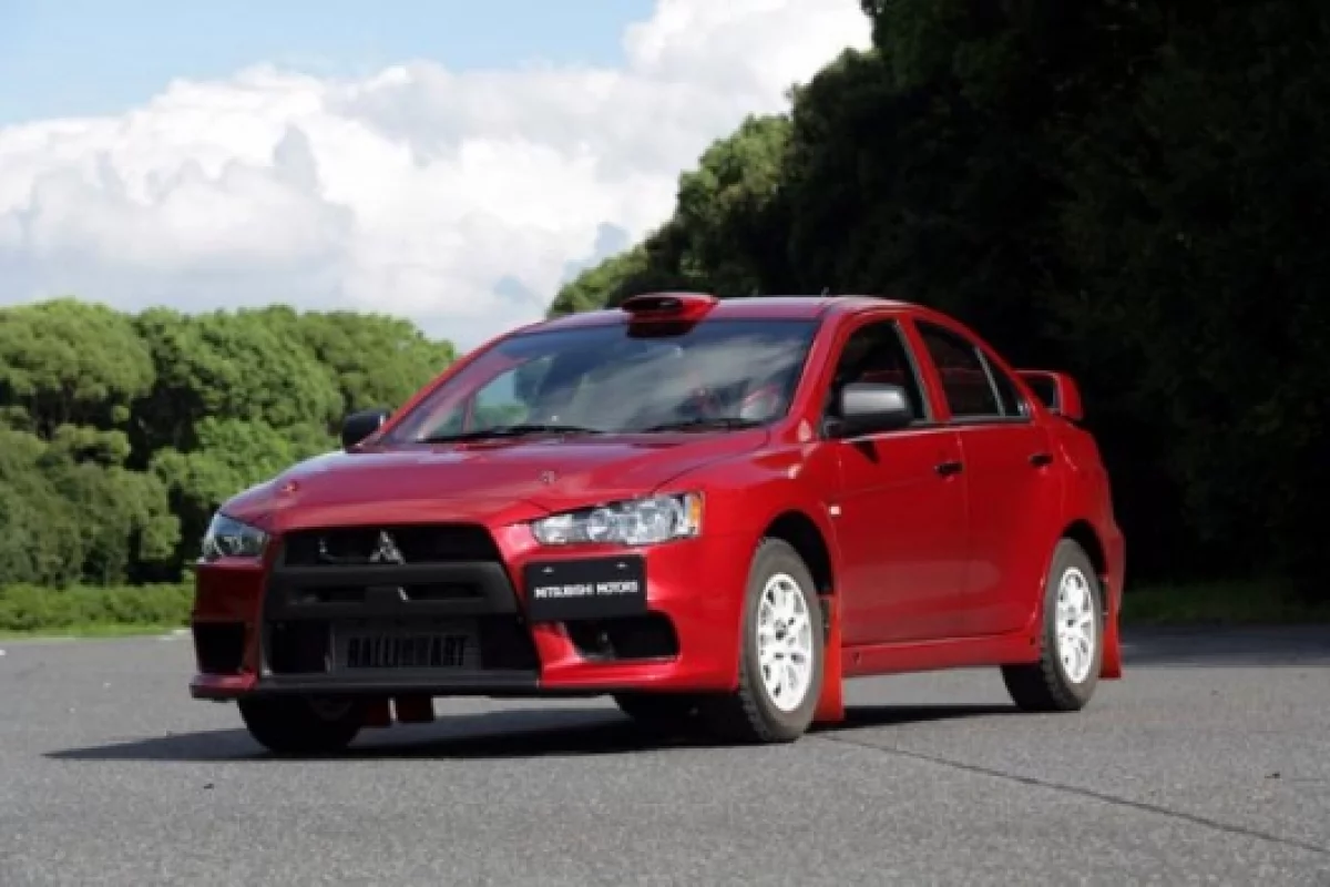 Lancer Evolution X course car