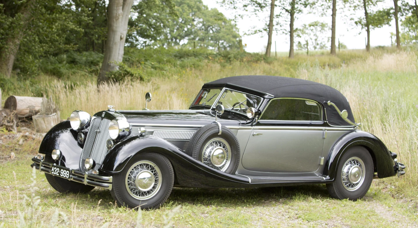 This 1937 HORCH 853 SPORT CABRIOLET sold for DKK 3,507,500