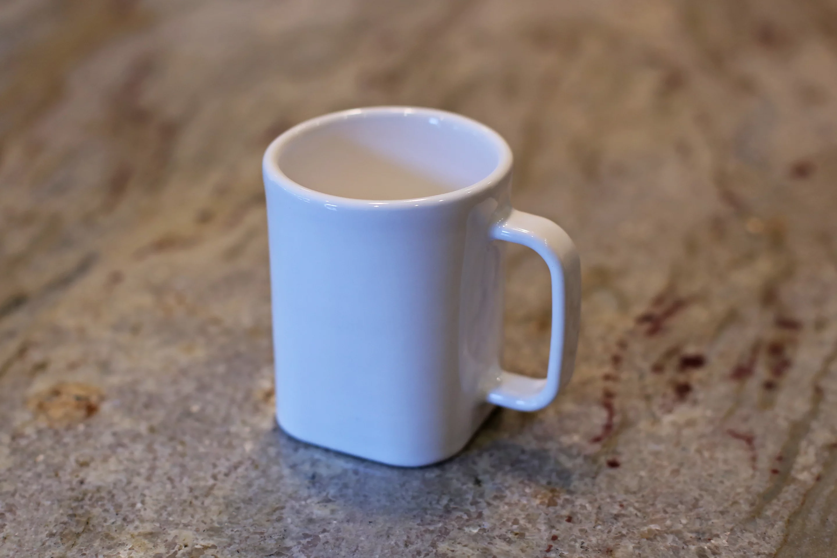 It's adaptable to different vessel sizes