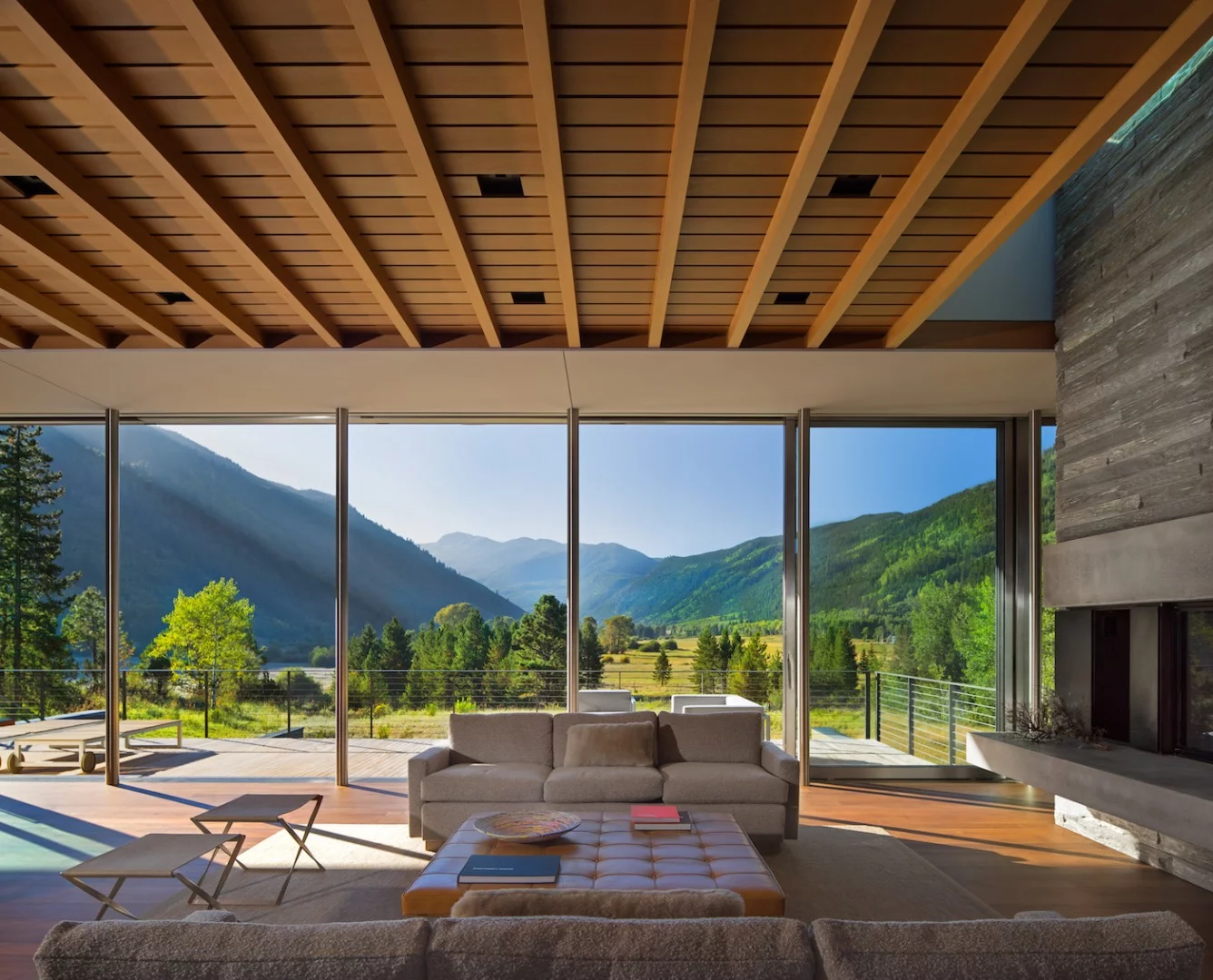 Independence Pass Residence, by Bohlin Cywinski Jackson, is based in Aspen, Colorado, and was conceived as a floating pavilion with continuous interior views end to end on the upper level