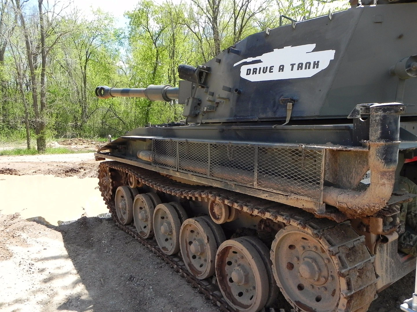 Infantry and support crew alongside the tank would have a view similar to this, as would the support vehicle carrying extra ammunition