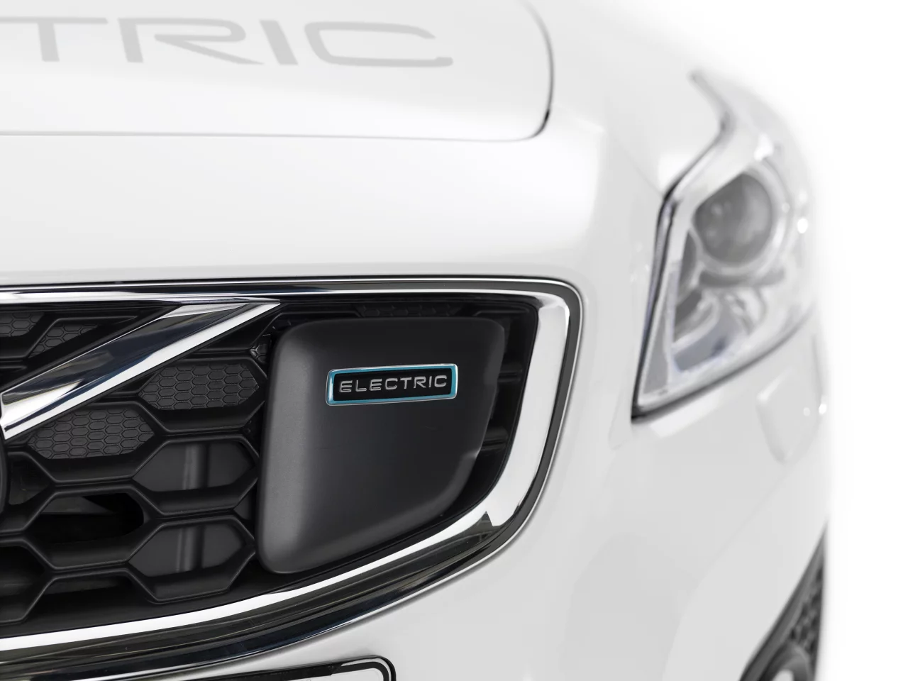 The electric badge on the charge port is the only way to pick the C30 electric from the crowd