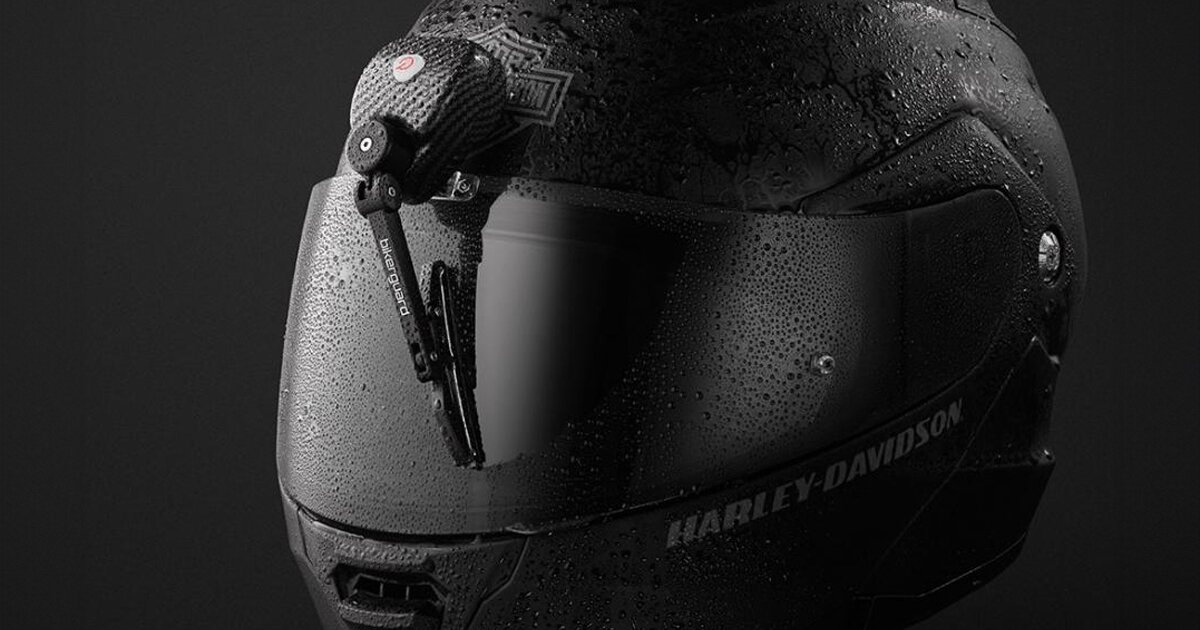 Bikerguard put a windshield wiper on your motorbike helmet visor Bikerguard put a windshield wiper on your motorbike helmet visor