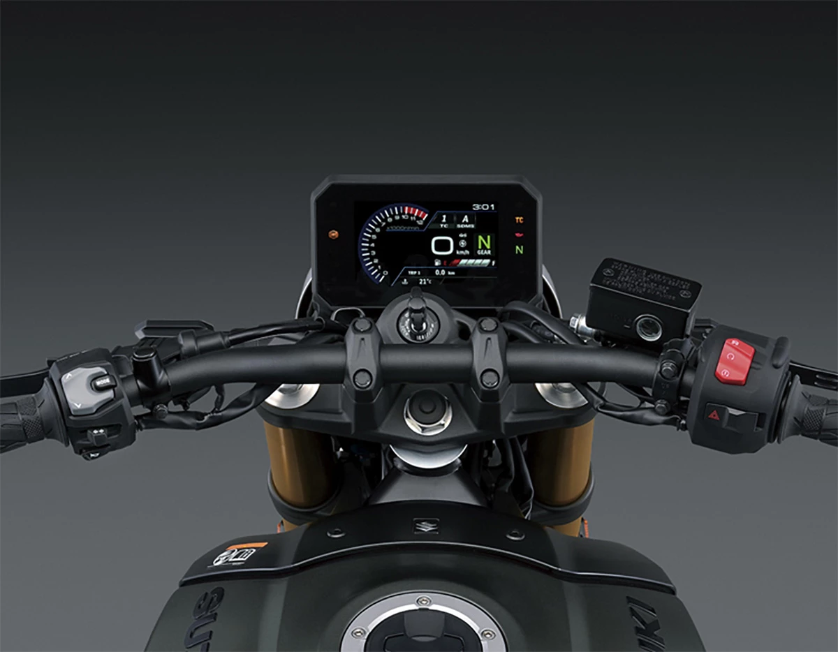 It's not exactly retro, but the 5-inch TFT dash packs a bunch of riding-focused features to play with