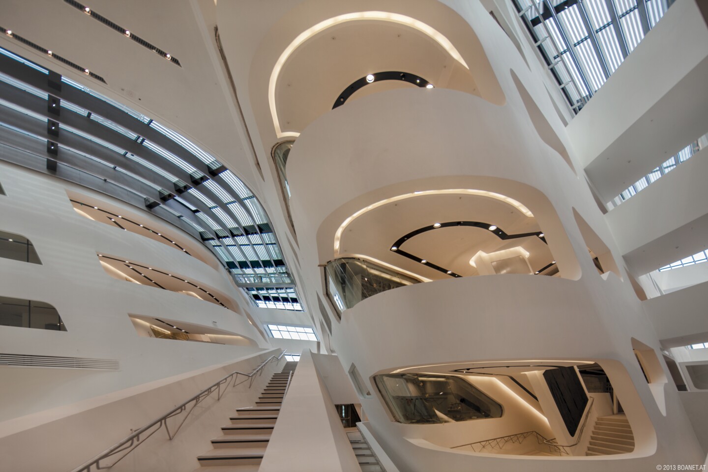 Interior of the Learning Center, by Zaha Hadid (Image: Campus WU/boanet)
