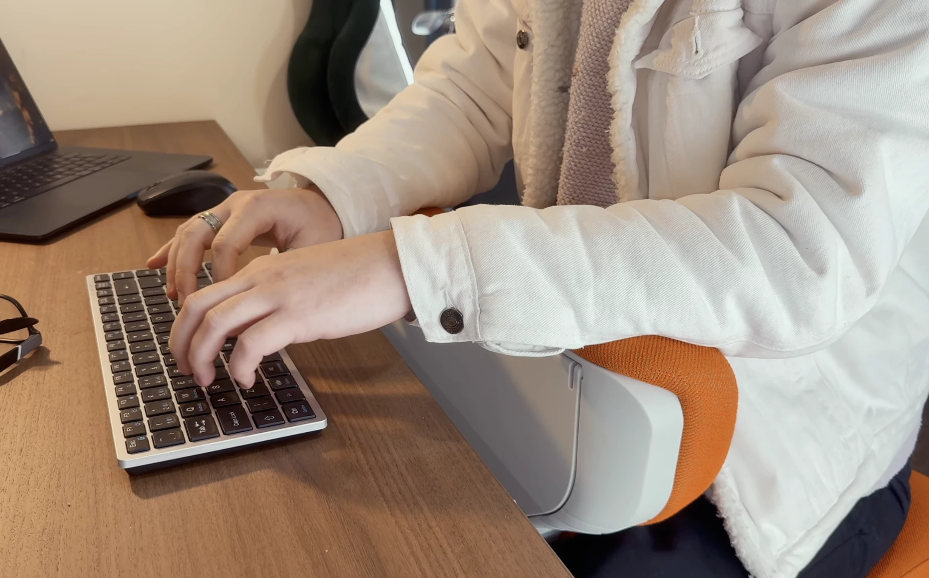 You can do your body a favor and adjust positions quickly throughout the day