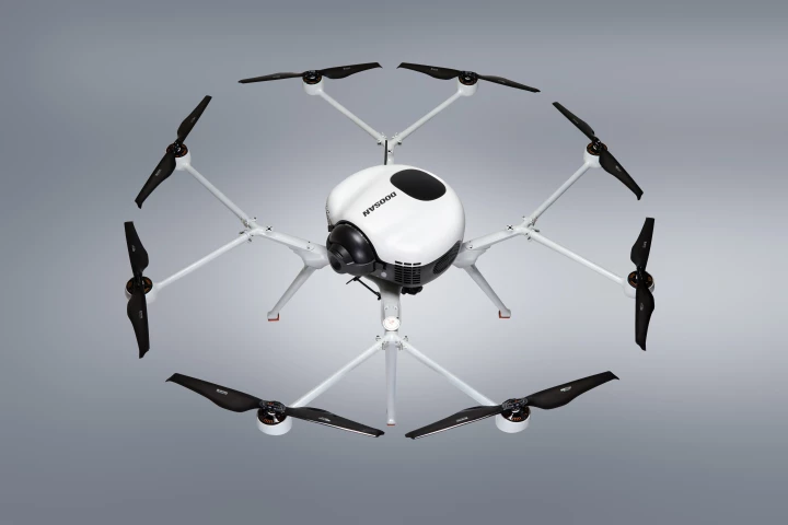 The DS30 is larger than you might think, measuring 2,600 mm (8.5 ft) across