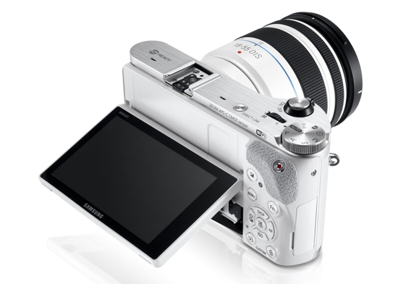 The Samsung NX300 has a new 20.3 megapixel APS-C CMOS sensor