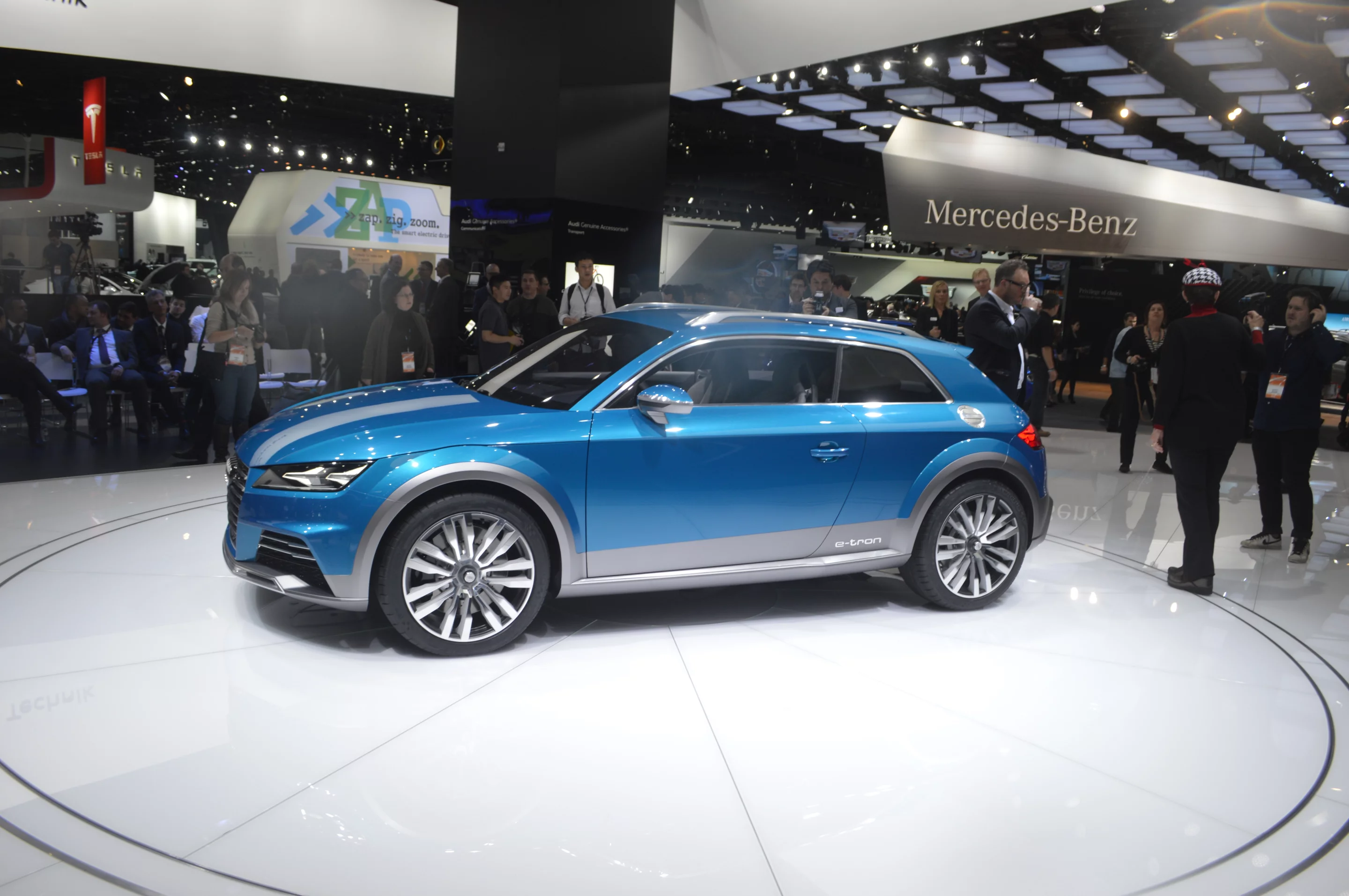 The Allroad shooting brake concept is the latest in Audi's e-tron line of concept cars to hit the circuit(Photo: CC Weiss/Gizmag)