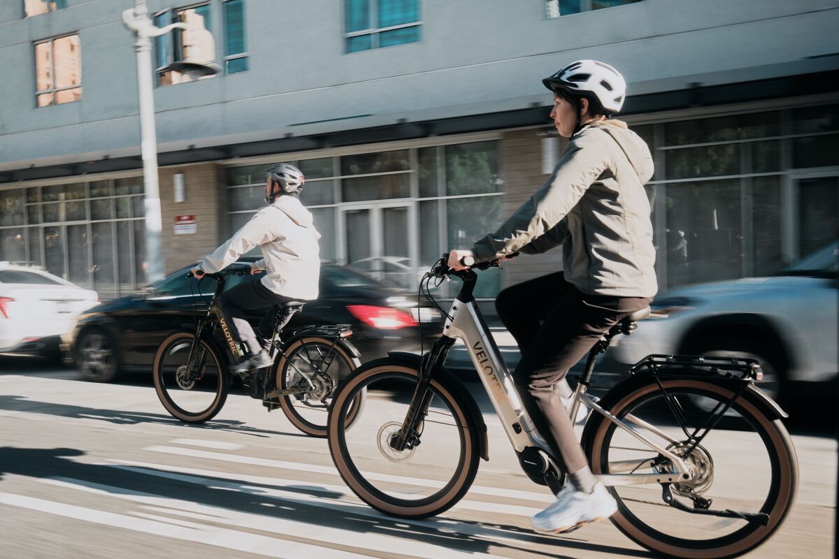 Mid-drive commuter gets you riding up that hill without breaking a sweat
