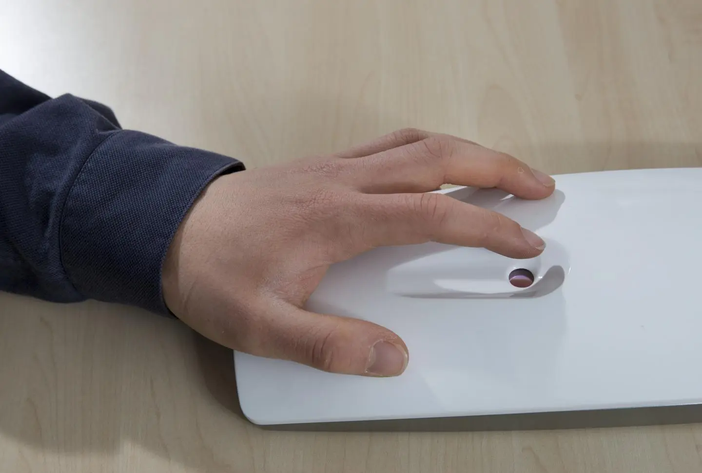 The GlucoSense device in use – not a finger-lance in sight