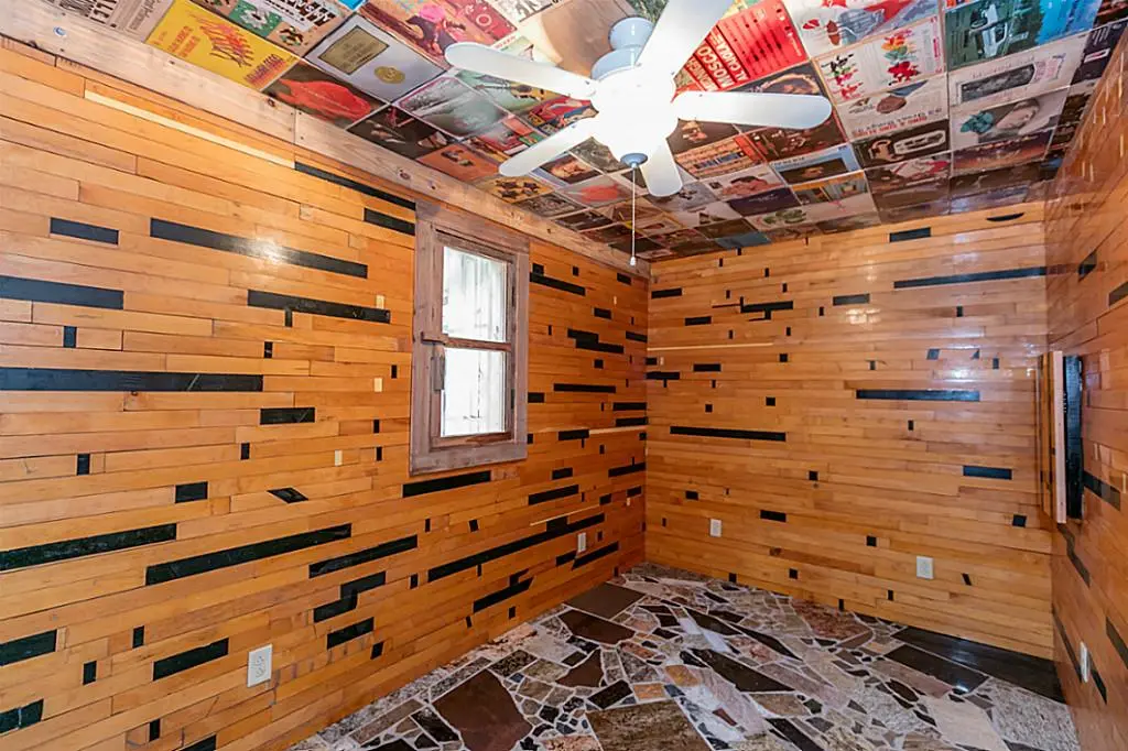The Cowboy Boot House features a total of two bedrooms and one bathroom
