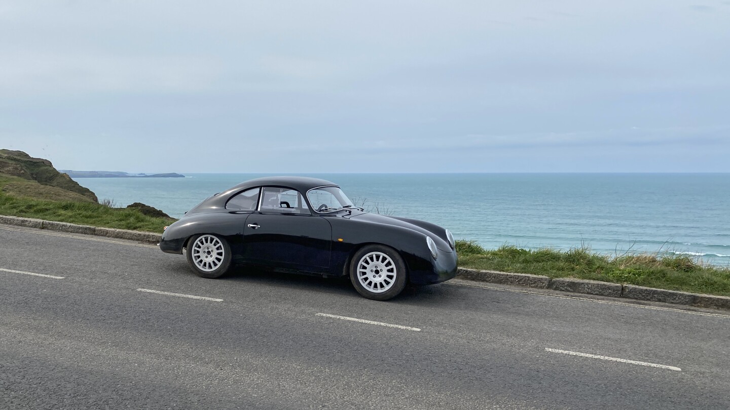 Ultralight Watt Porsche 356 Inspired Electric Coupe Transcends Time Porsche 356 Holiday 2022