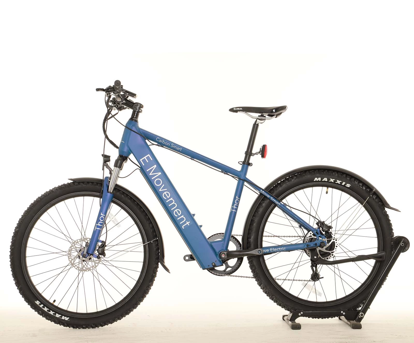 Thor features lockable front suspension and a shock-absorbing saddle to help smooth out the bumps