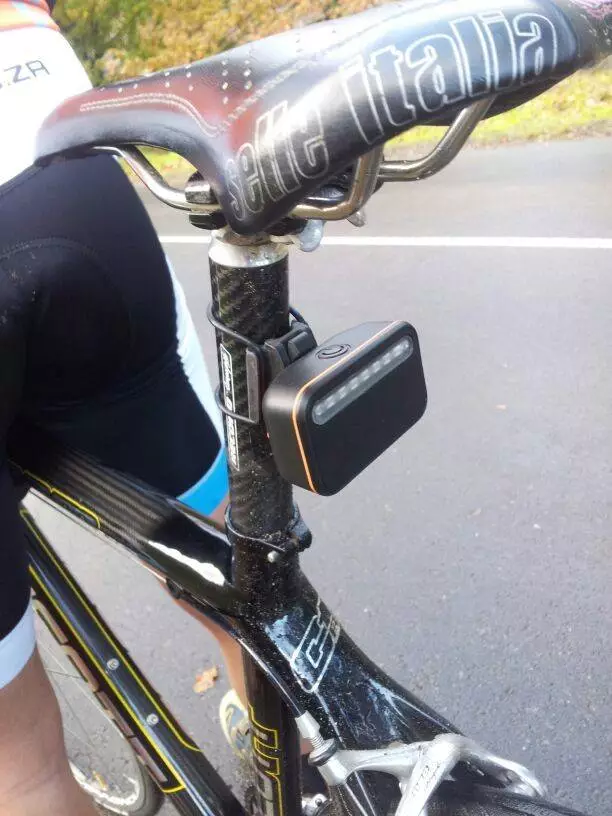 The system can reportedly detect cars within 140 meters (153 yards) of the back of the cyclist