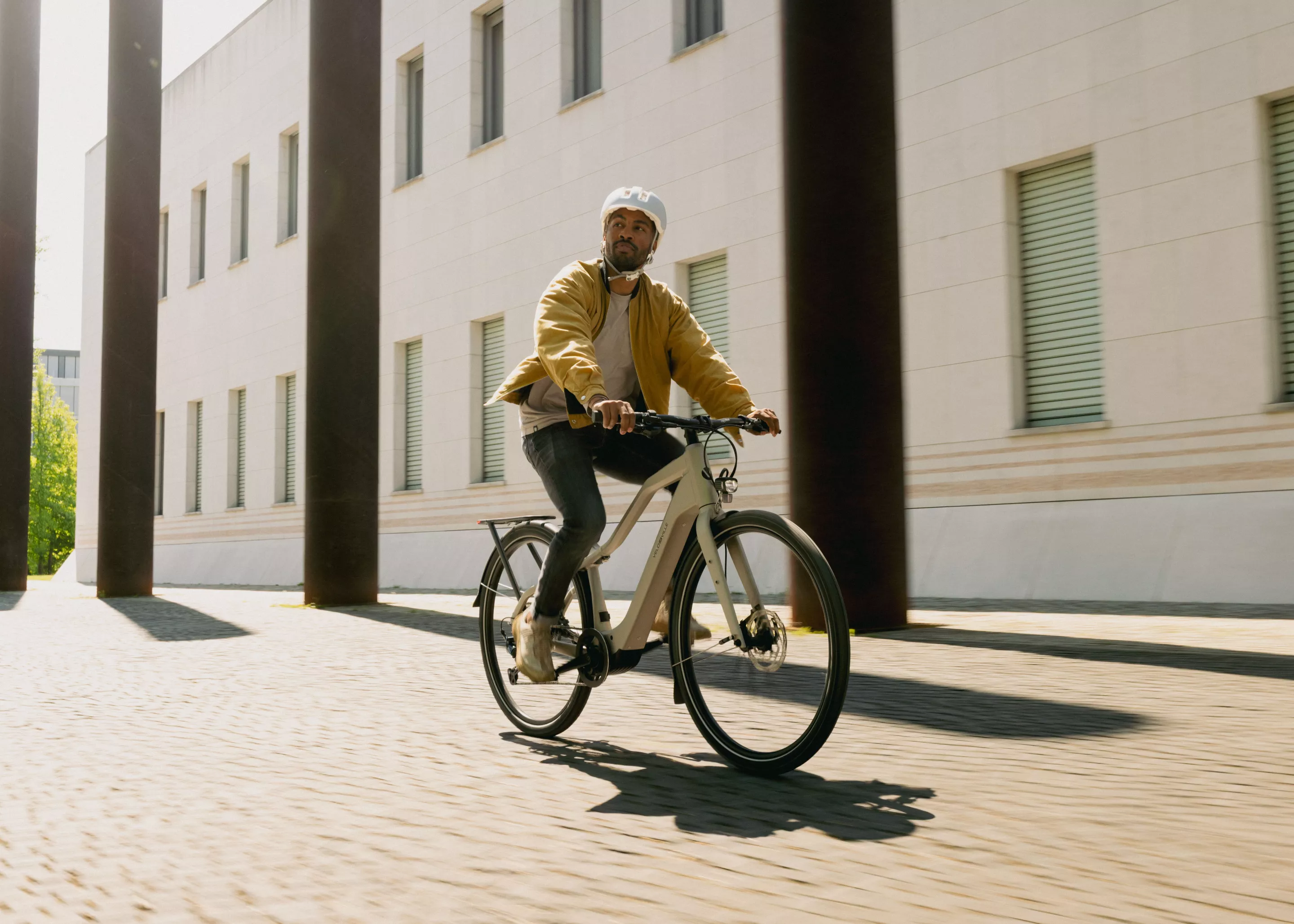 The Revo-C rides out as the first commuter ebike to make use of DJI's lightweight and torquey Avinox mid-drive motor
