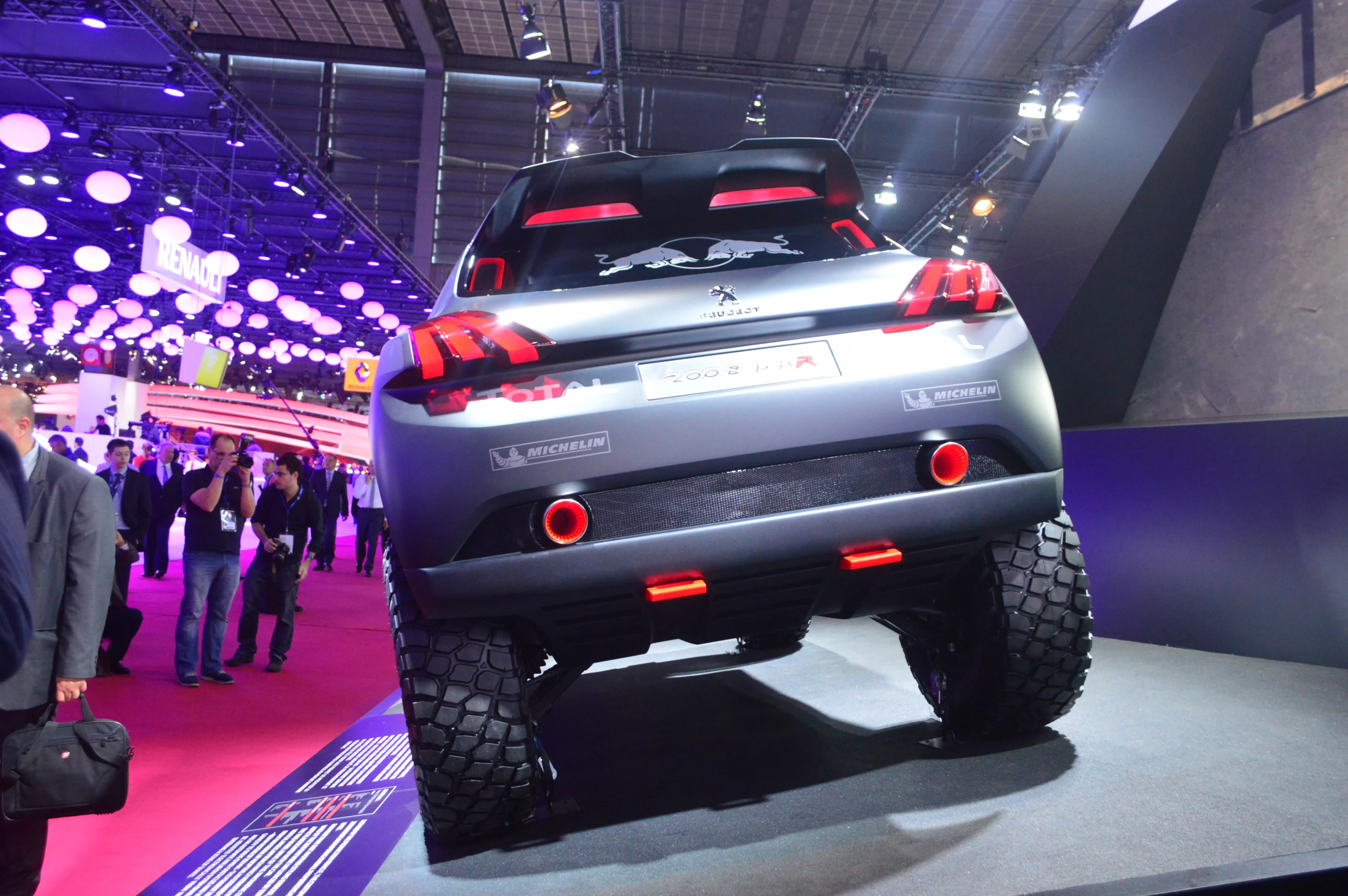 Peugeot opted for 2WD to save weight and take advantage of structural enhancements like short overhangs (Photo: C.C. Weiss/Gizmag)