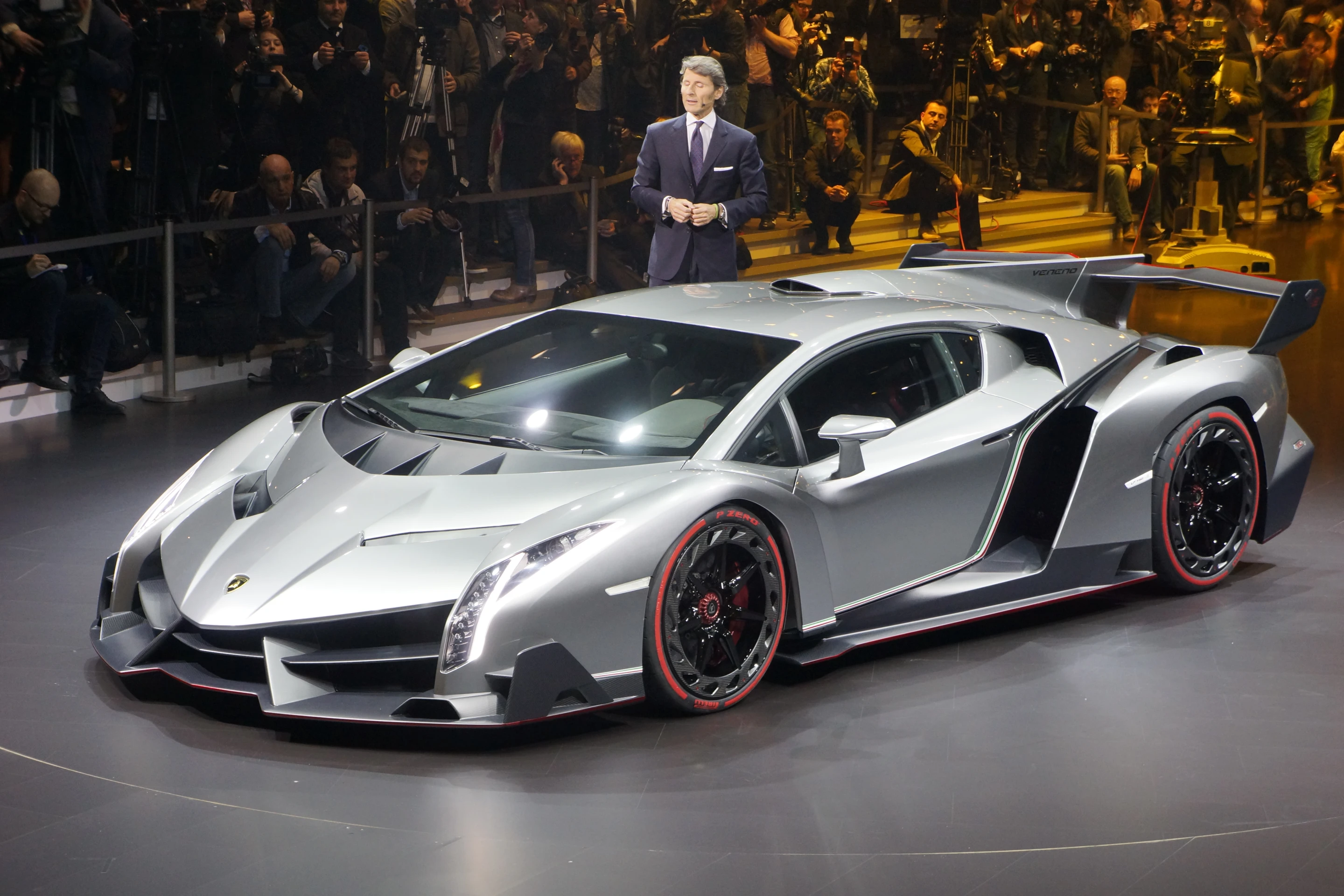 The Veneno packs aerodynamic-shaped performance