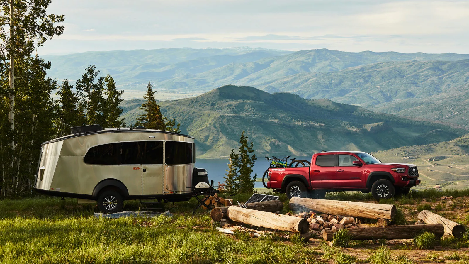 The Basecamp 20 weighs 3,400 lb and has a GVWR of