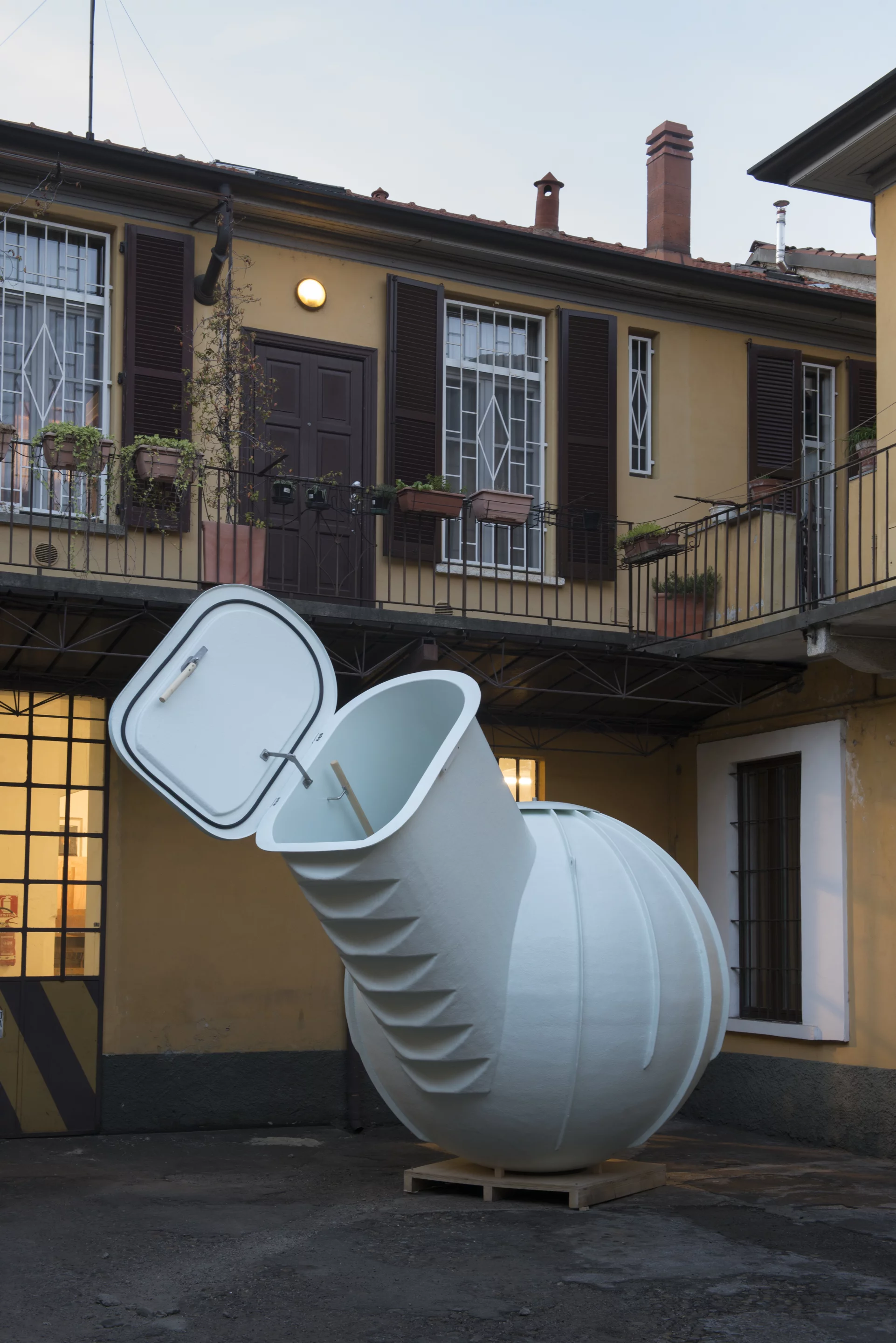 Groundfridge offers a smart new take on an old idea (Photo: Weltevree)