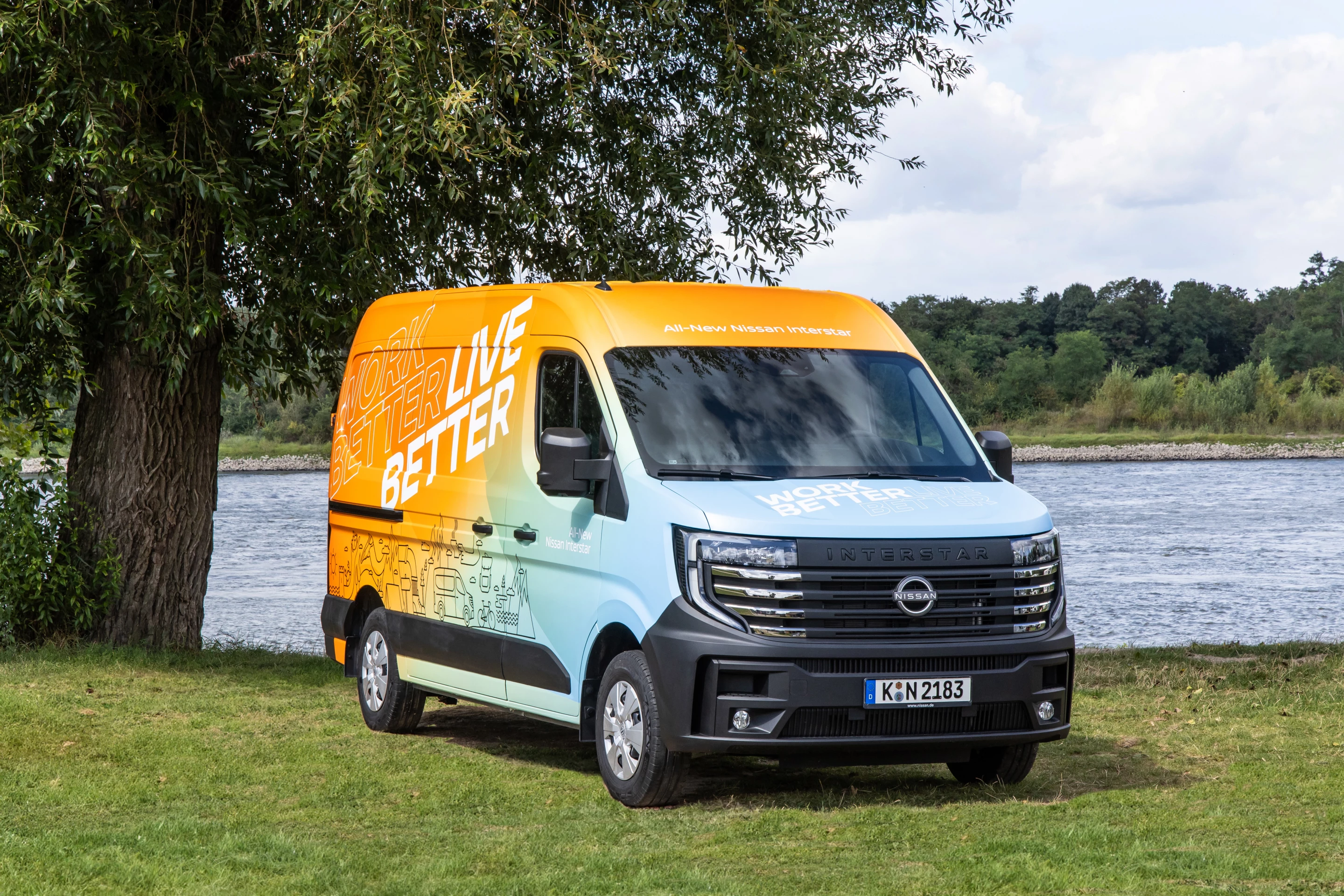 With the help of PlugVan's modules, the Interstar is able to both live and work better