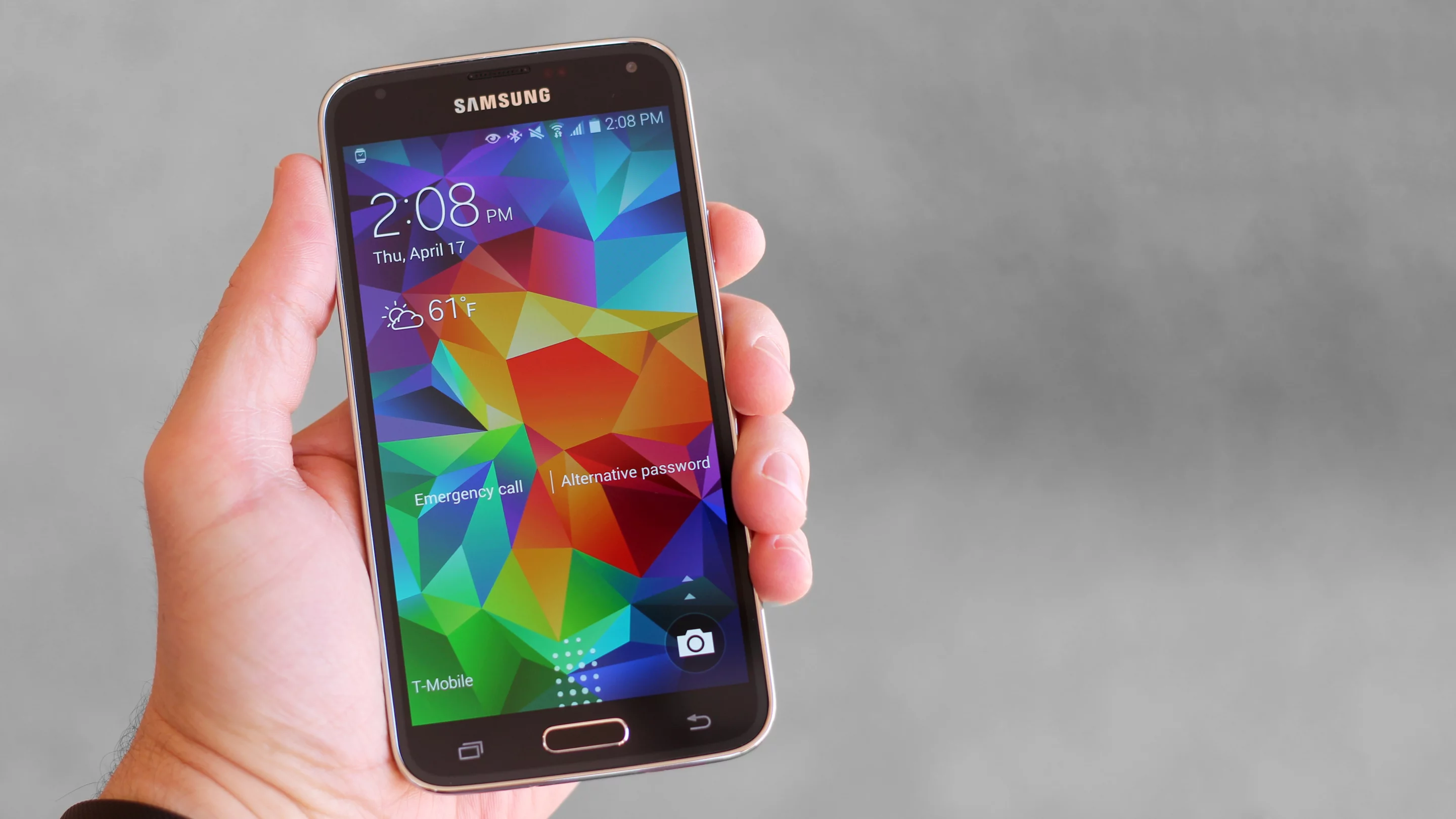The Galaxy S5 has a 14 percent smaller display
