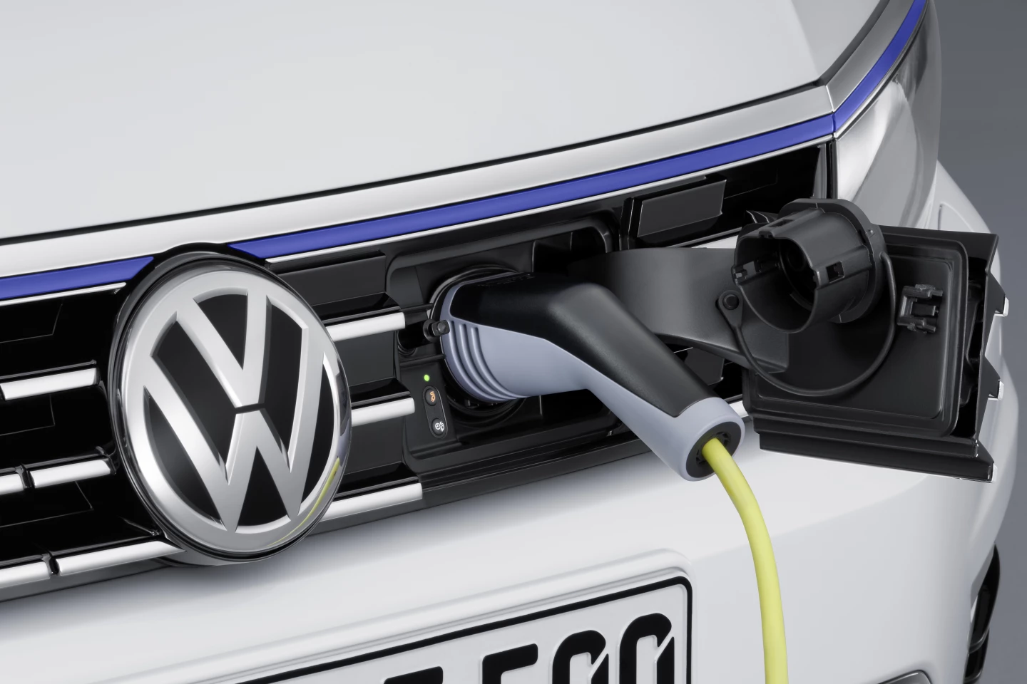 Charging takes 4 hours 15 minutes from a wall socket
