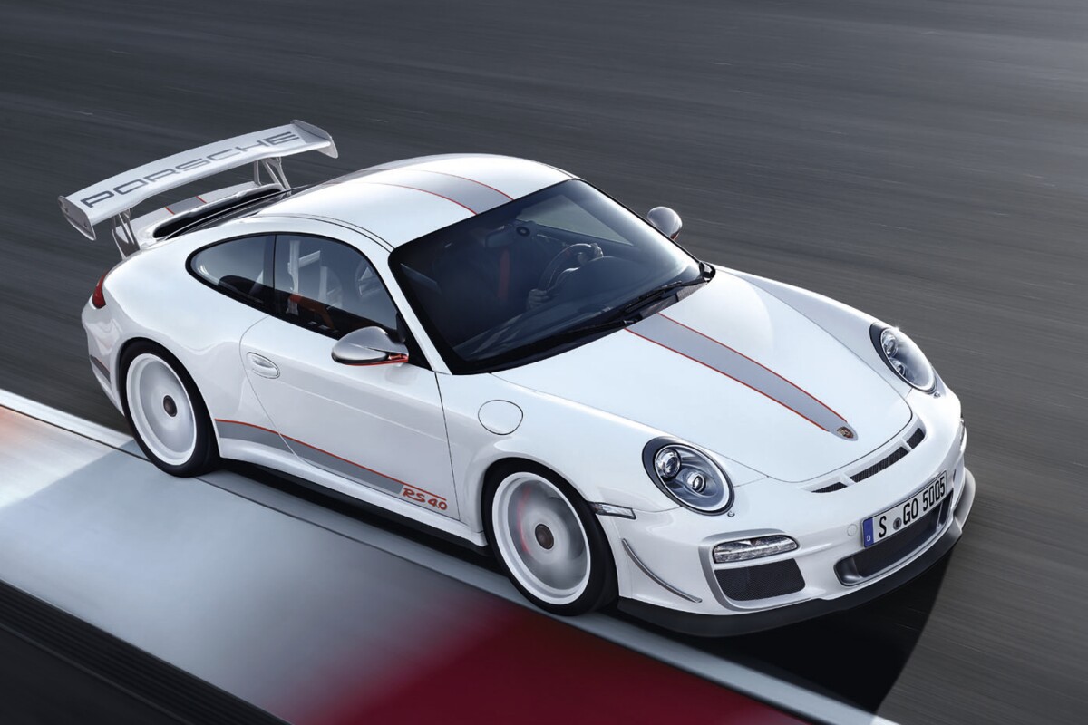 Porsche 911 GT3 RS 4.0 - a limited edition 500 bhp RSR racecar for the road