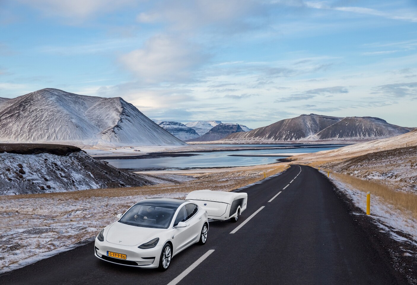 Towing the Easy Caravanning TakeOff into the wild