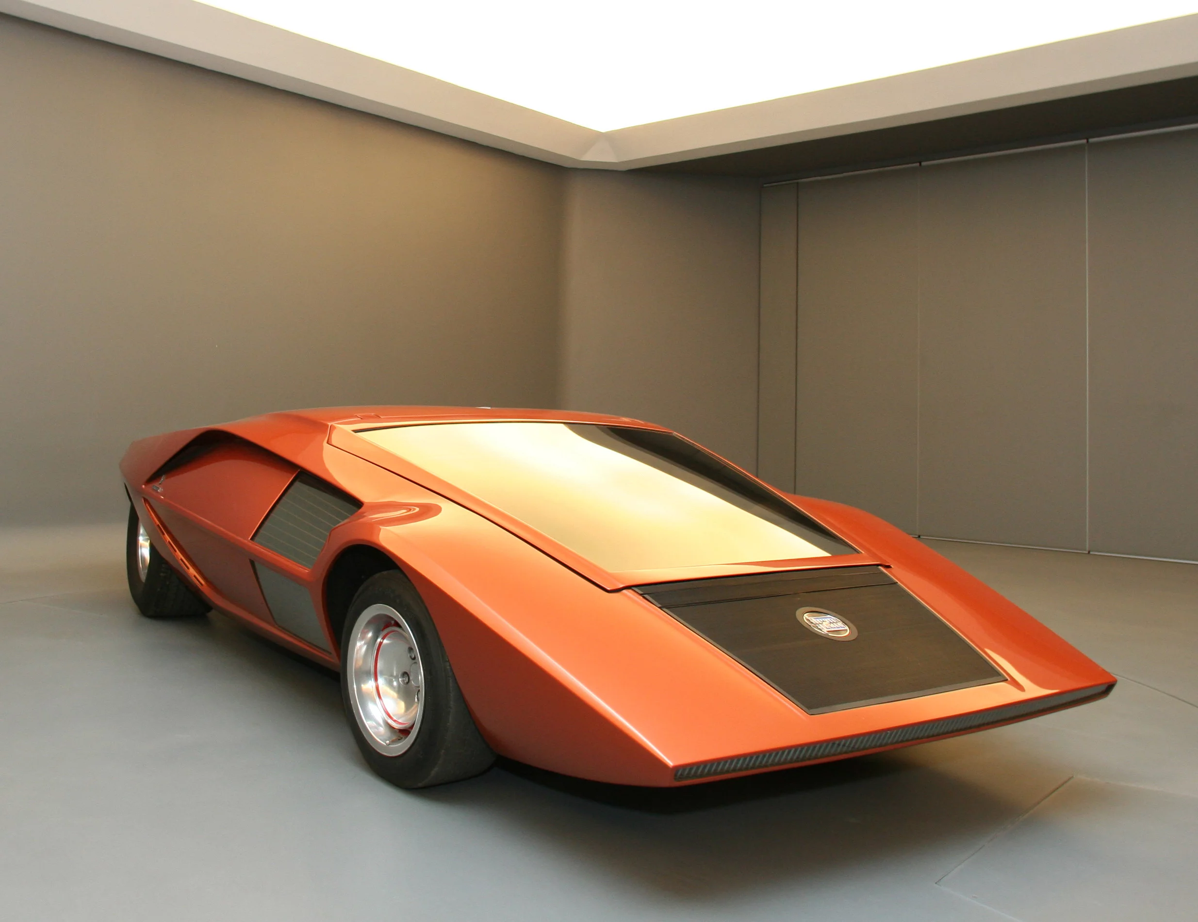 The Bertone Stratos HF Zero concept debuted at the 1970 Turin Motor Show