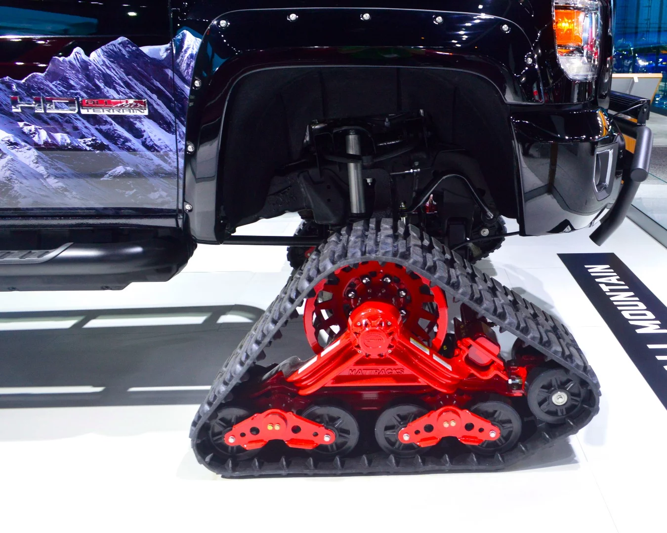 A look at the Mattracks underpinning the GMC All Mountain concept