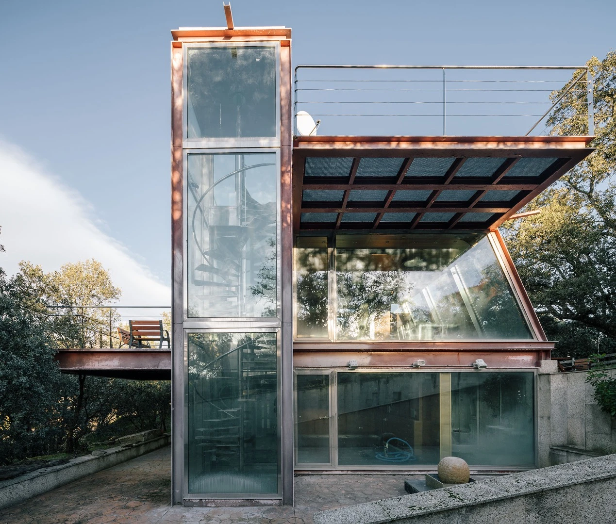 The Hidden Pavilion has a total floorspace of 70 sq m (753 sq ft)