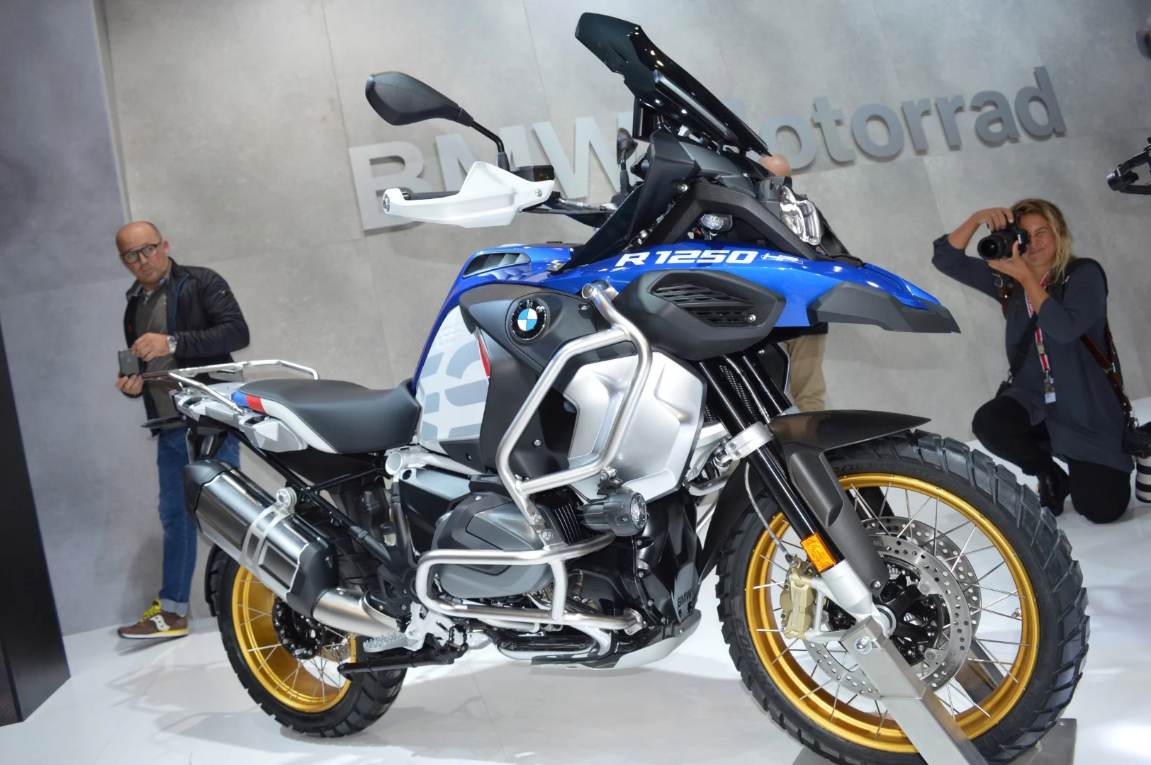 BMW introduced a new R 1250 GS a few weeks before the Intemot show, and has now unveiled the Adventure variant at EICMA 2018