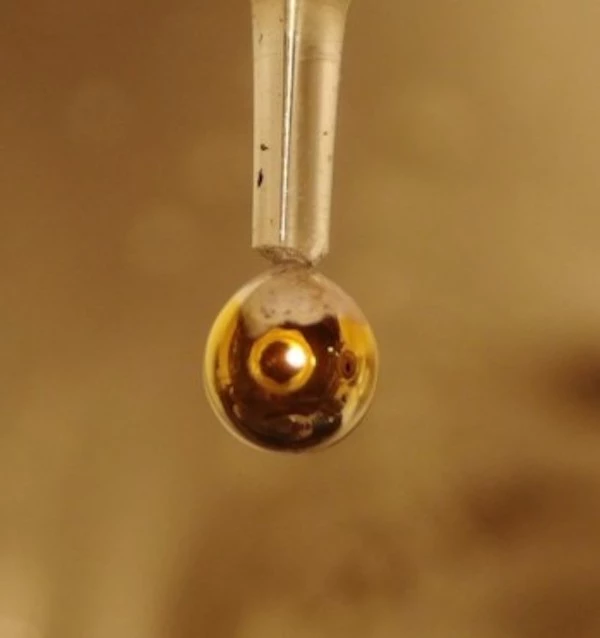 A drop of metallic water, created for the first time in a new study