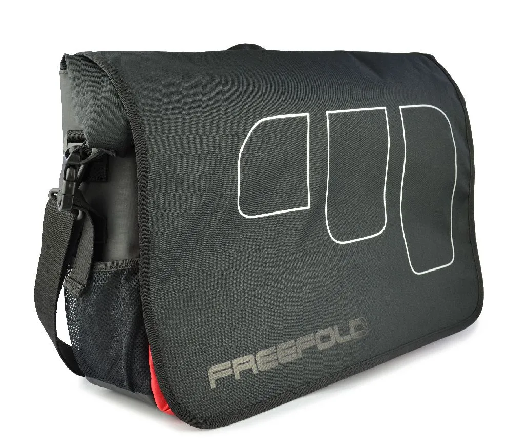 For a limited time, Worldline Luggage is also making a CTS Messenger bag available