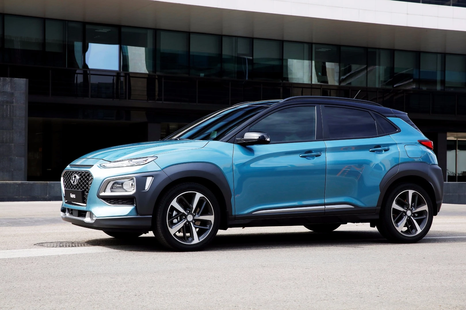 The nose of the Kona borrows some styling cues from Citroen