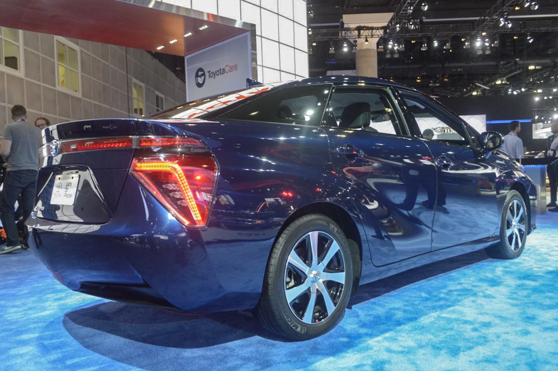 The Toyota Mirai at the LA Auto Show (Photo: CC Weiss/ Gizmag.com)