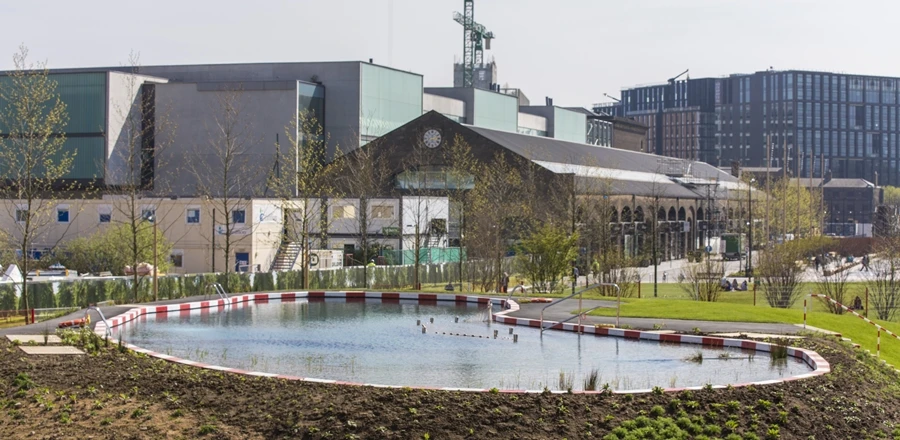 The pond is located in the King's Cross area of London, UK