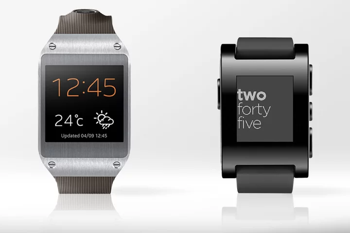 Gizmag compares the features and specs of the Samsung Galaxy Gear (left) and Pebble smartwatch
