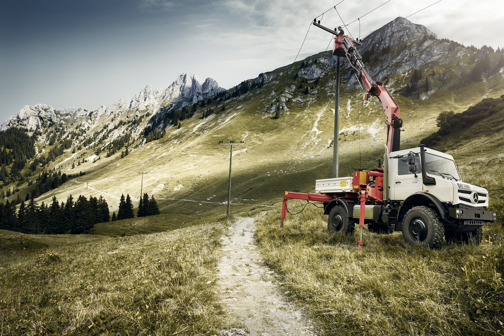 Hydraulic crane attachments and equipment are part of the Unimog's industrial portfolio