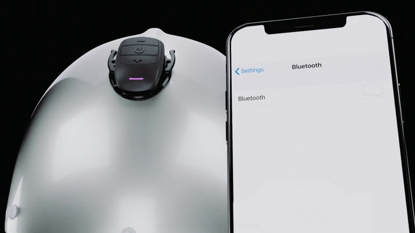 Domio pairs easily to smartphones through Bluetooth