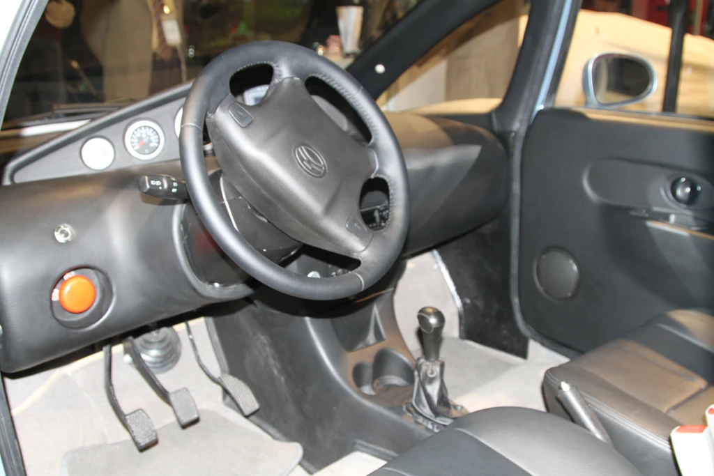 The TRIAC electric three-wheeled vehicle