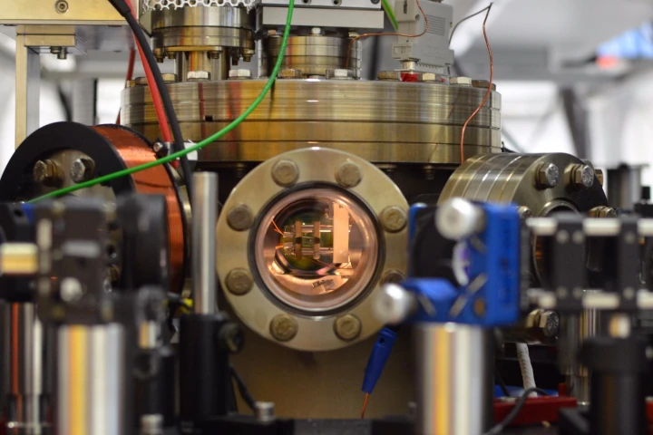 A team of physicists has just created the world's smallest working engine from a single electrically-charged atom