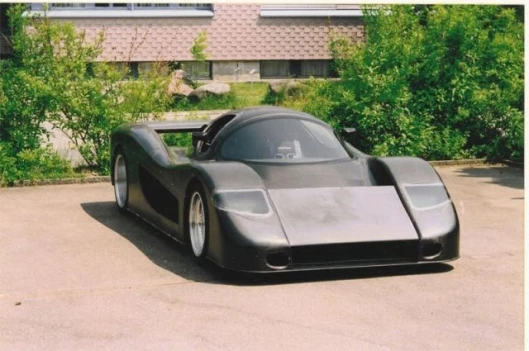 A black Caroline roadster